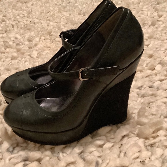Charles David - Platform Heels - Picture 1 of 5